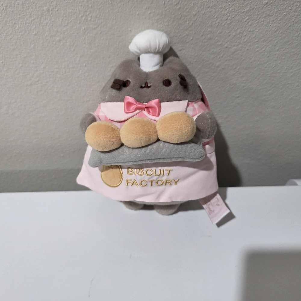 NWT Pusheen baker Plush